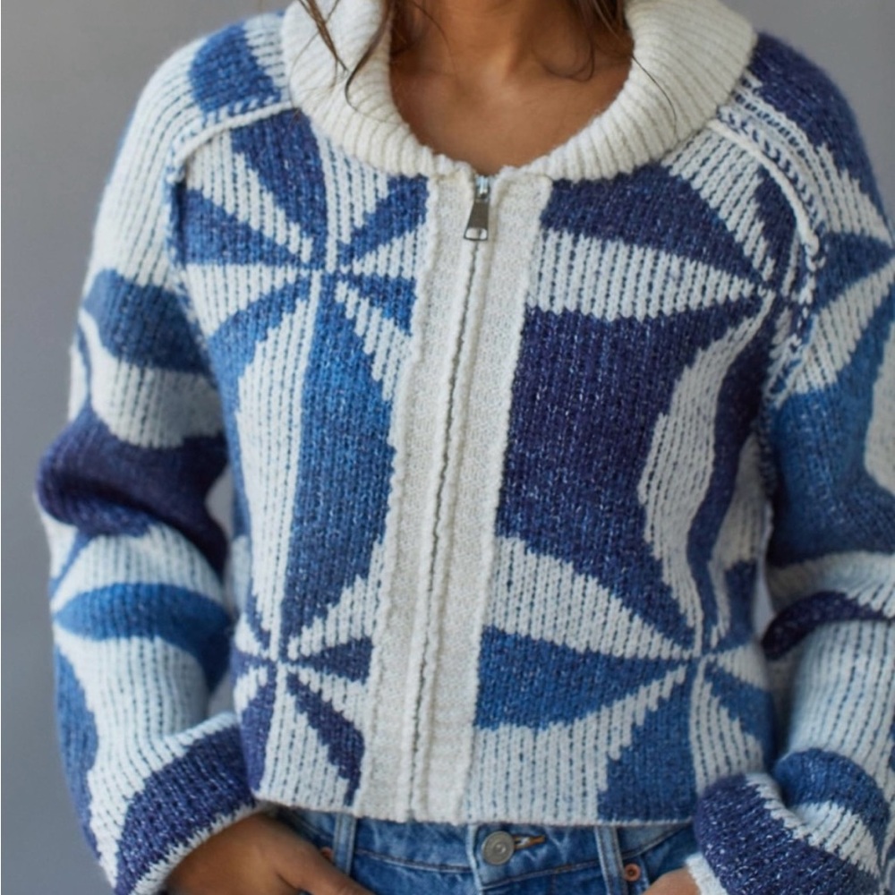 ISO Urban Outfitters bdg Sunset Zip up Sweater! Size M